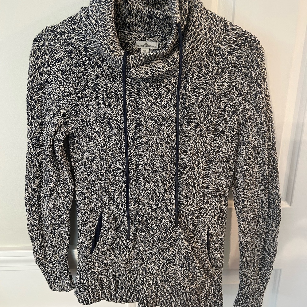L.L. Bean Navy and White Funnelneck Sweater